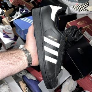 Adidas Shell Toe size 11.5
